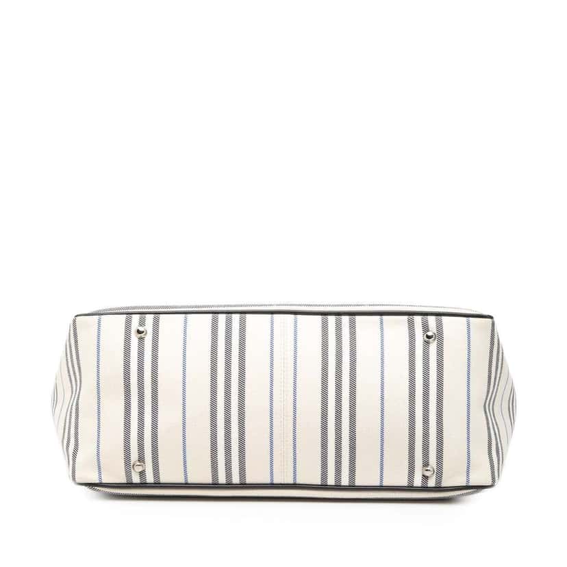Burberry Striped Canvas Handbag White Canvas Very good condition - Inside View