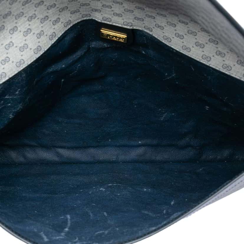 Gucci Micro GG Supreme Clutch Grey Canvas Very good condition - Model View