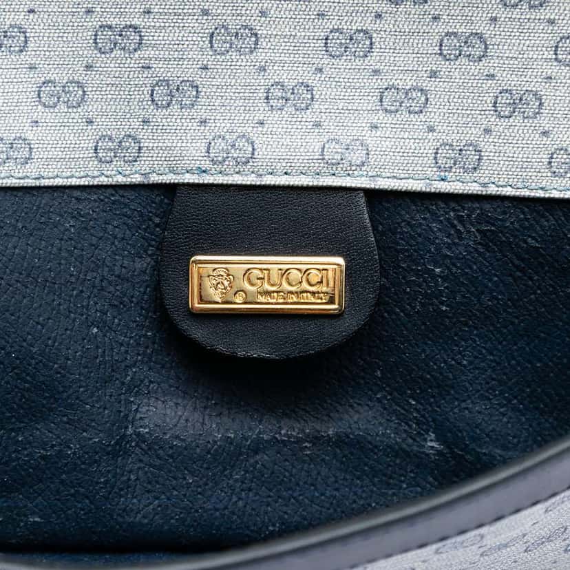 Gucci Micro GG Supreme Clutch Grey Canvas Very good condition - Box View