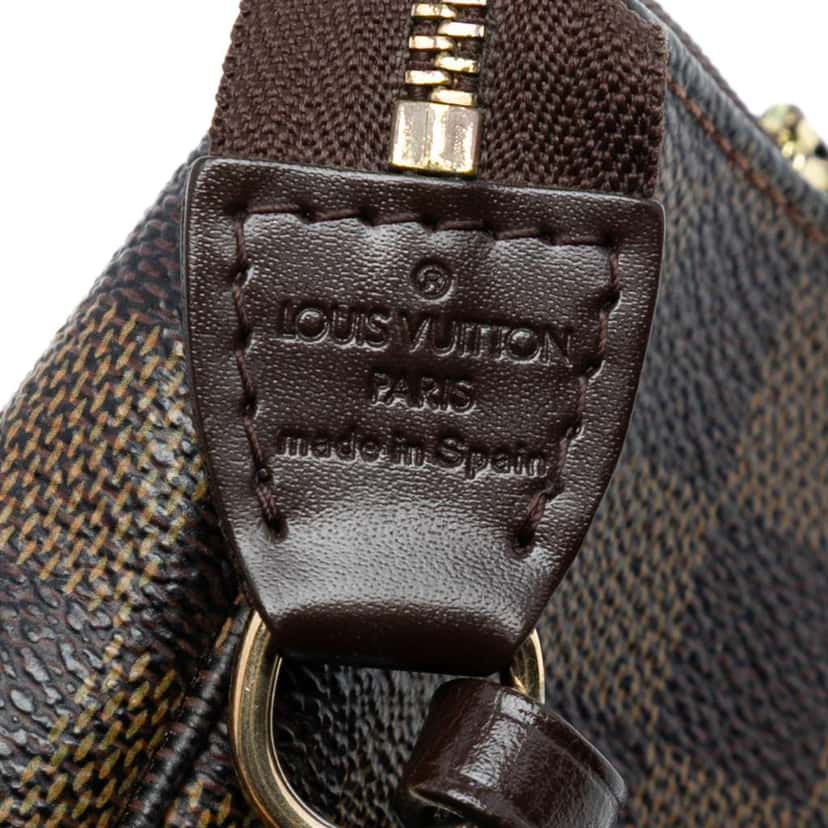 Louis Vuitton Damier Ebene Pochette Accessoires Brown Very good condition - Box View