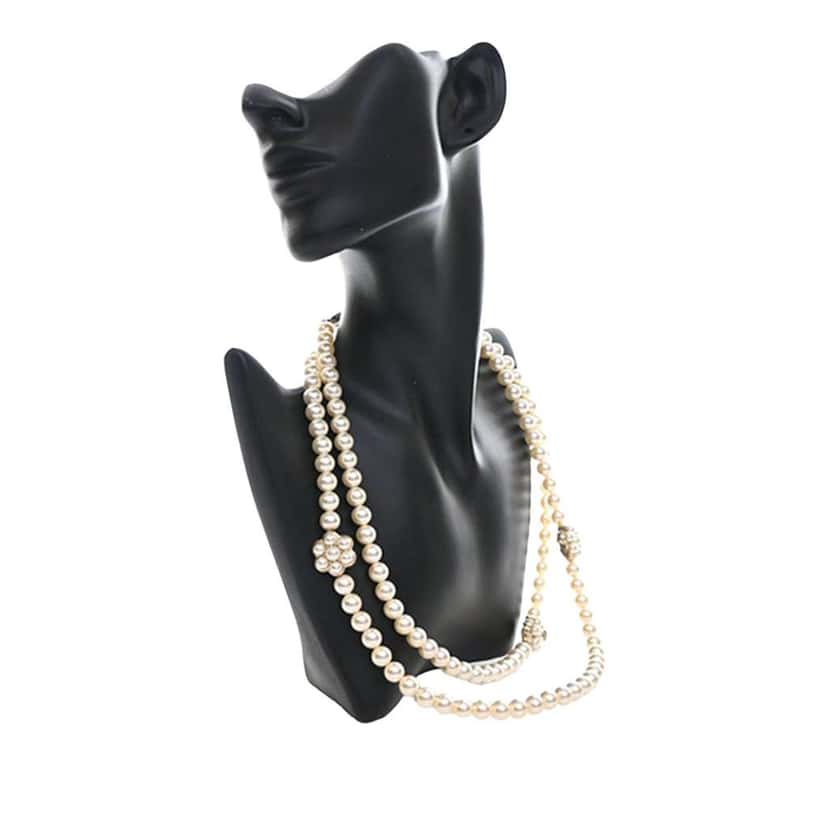 Chanel CC Faux Pearl Cluster Necklace White Very good condition - Back View