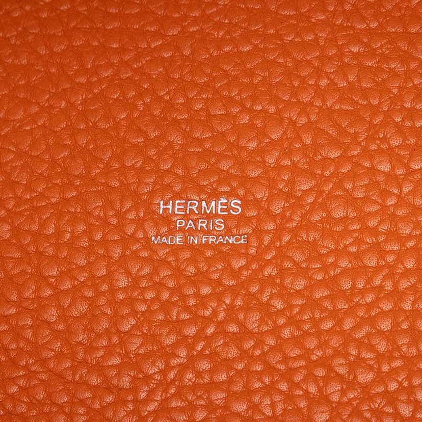 Hermès Clemence Picotin Lock 22 Orange Leather Very good condition - Box View
