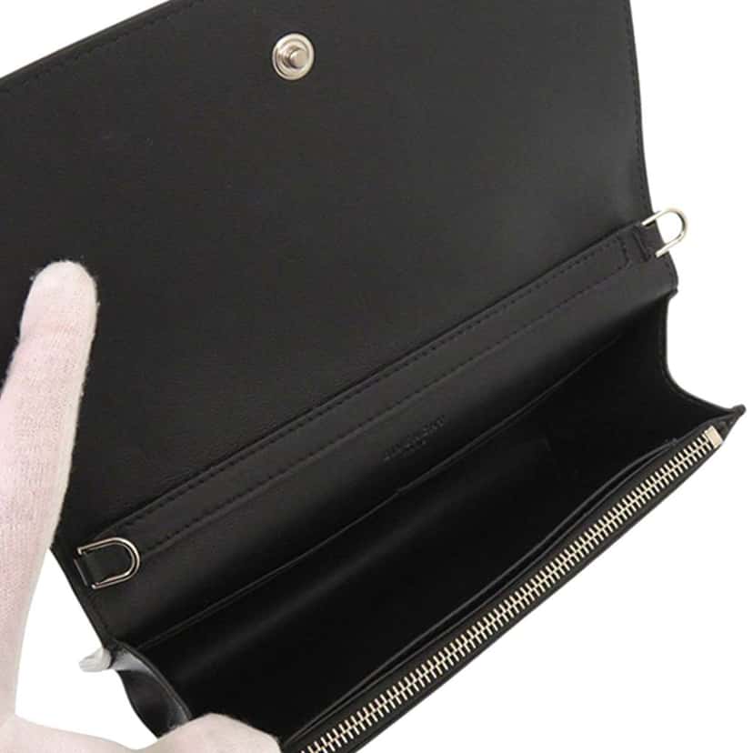 Givenchy Leather Pandora Star Wallet on Chain Black Leather Very good condition - Model View