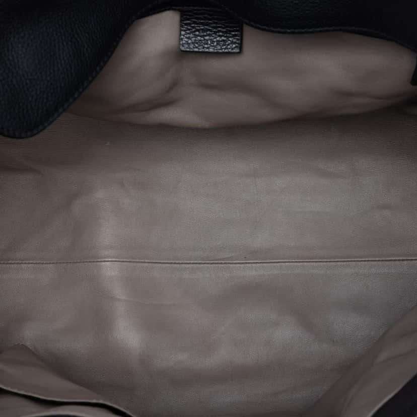 Gucci Pebbled Leather Lady Tassel Tote Black Leather Good condition - Model View