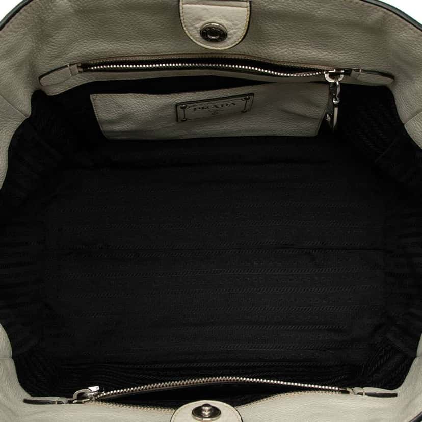 Prada Vitello Daino Front Pocket Open Convertible Tote White Leather Good condition - Model View