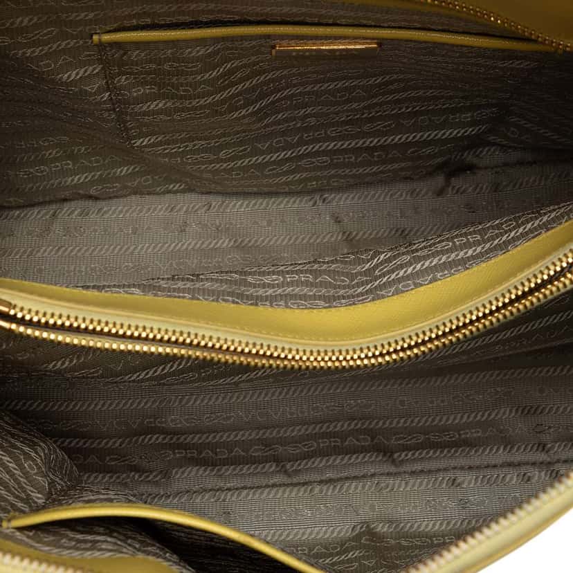 Prada Large Saffiano Lux Promenade Satchel Yellow Leather Good condition - Model View