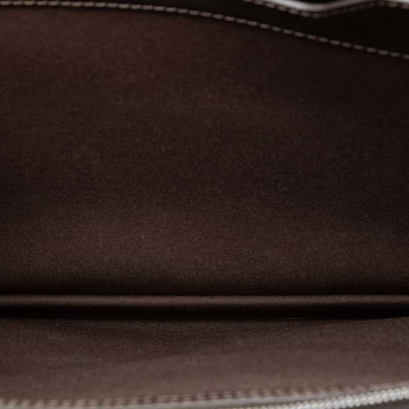 Louis Vuitton Taiga Laguito Brown Leather Good condition - Model View