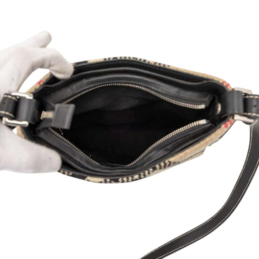 Burberry Super Nova Check Wool Crossbody Beige Wool Good condition - Model View