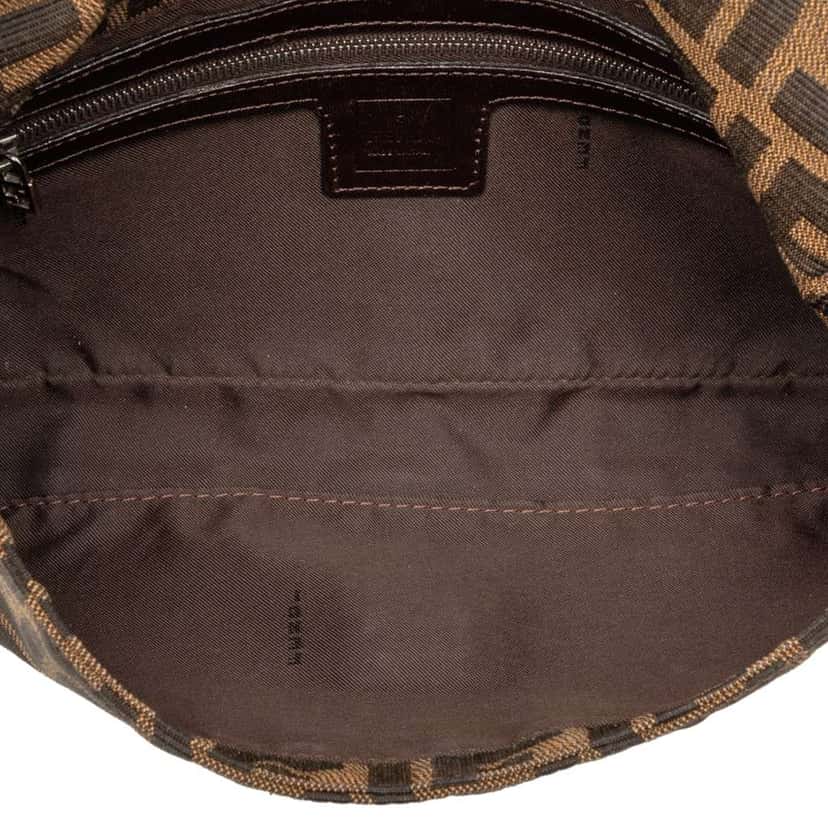Fendi Zucca Canvas Baguette Brown Canvas Good condition - Model View