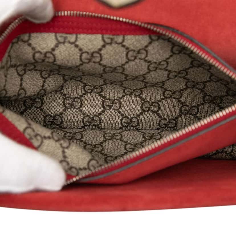 Gucci Medium GG Supreme Dionysus Crossbody Beige Canvas Good condition - Model View