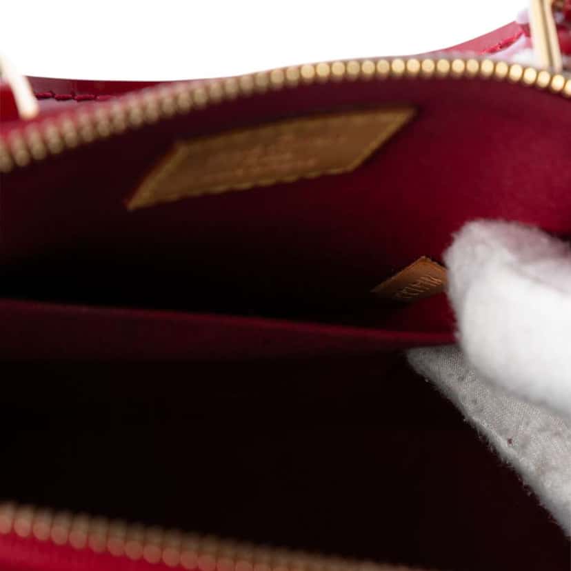 Louis Vuitton Monogram Vernis Alma BB Red Leather Good condition - Model View