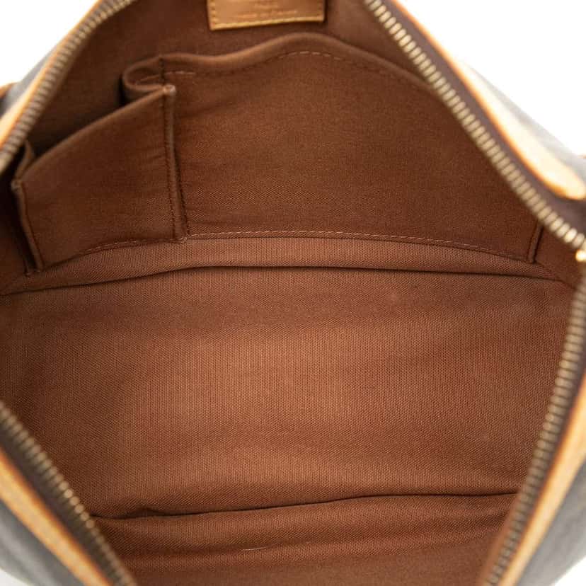 Louis Vuitton Monogram Tulum PM Brown Good condition - Model View