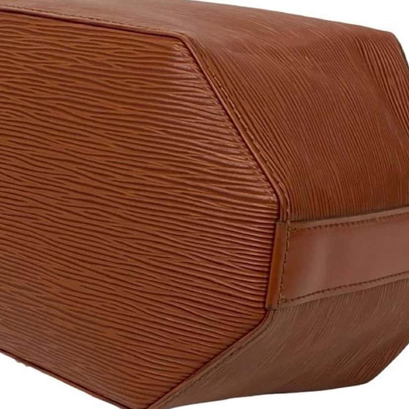 Louis Vuitton Epi Sac D Epaule PM Brown Leather Good condition - Model View