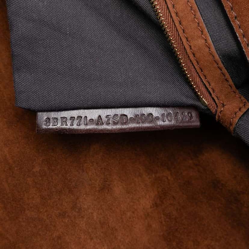 Fendi Large Suede Chamois Baguette Satchel Brown Leather Good condition - Box View