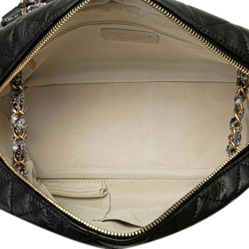 Chanel CC Quilted Lambskin Tweedy Bowler Bag Black Leather Good condition - Model View