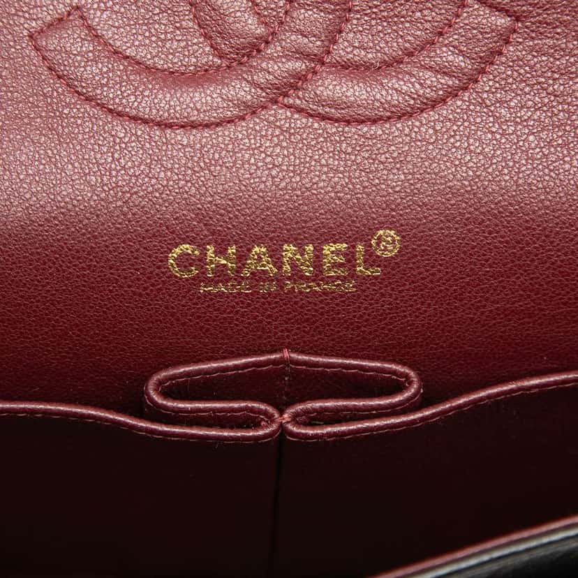 Chanel Medium Classic Lambskin Double Flap Black Leather Good condition - Box View