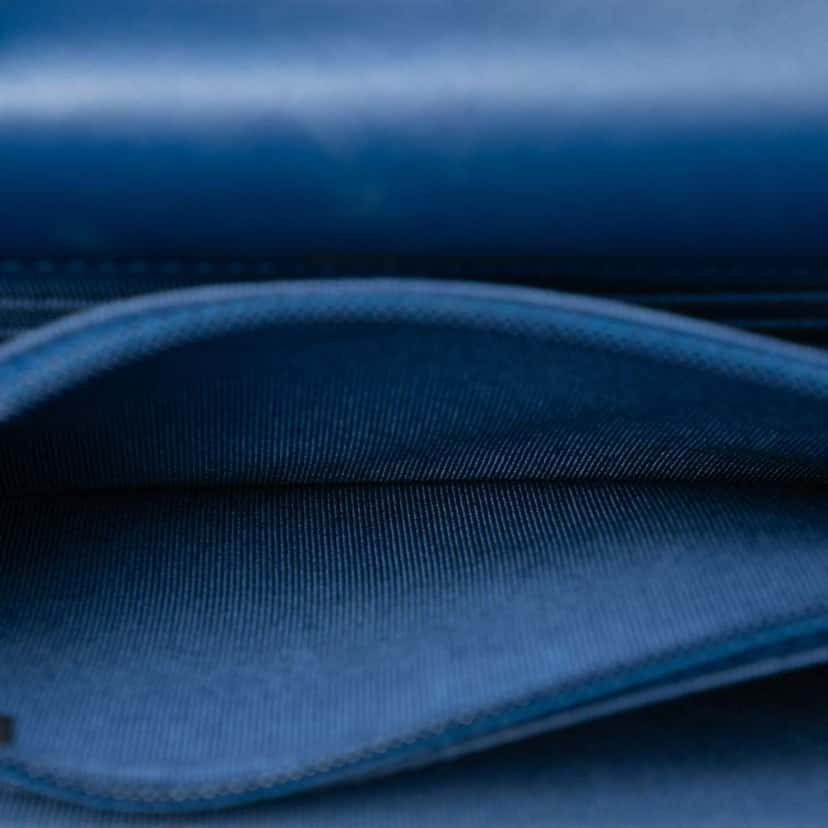 Chanel CC Square Quilted Lambskin Wallet on Chain Blue Leather Good condition - Model View