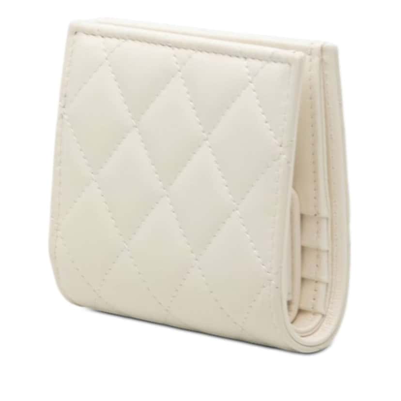 Chanel CC Quilted Lambskin Compact Bifold Wallet White Leather Good condition - Back View