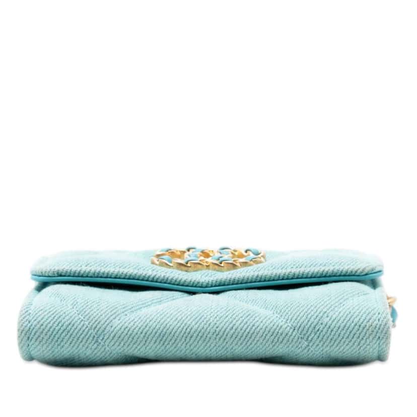 Chanel Quilted Denim 19 Card Holder with Chain Blue Denim Good condition - Inside View