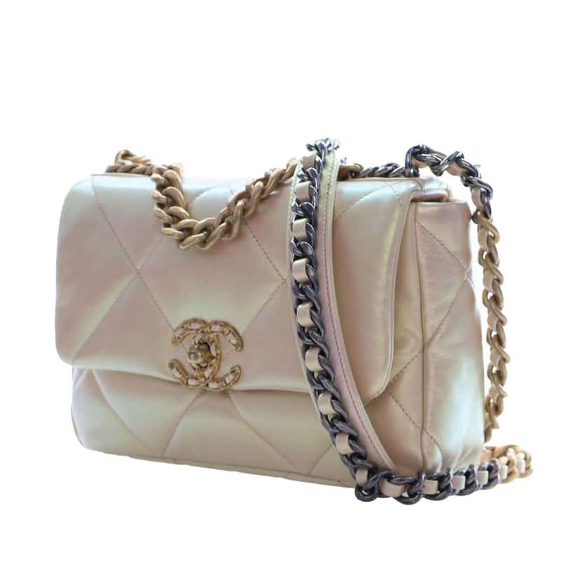 Chanel Medium Iridescent Calfskin 19 Flap Beige Leather Good condition - Inside View