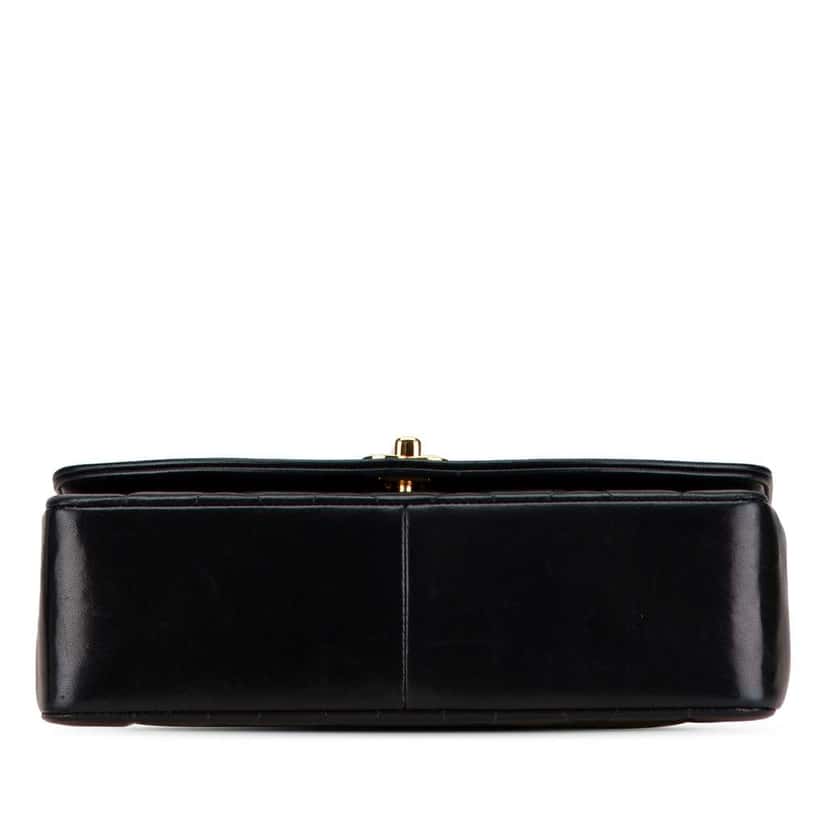 Chanel Medium Lambskin Diana Flap Black Leather Good condition - Inside View