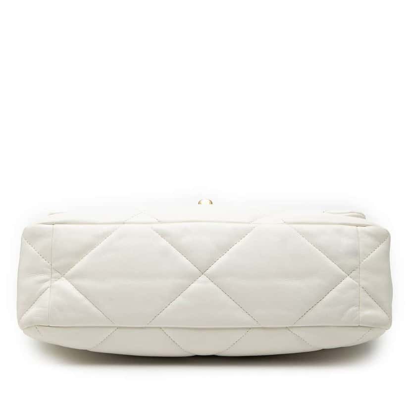 Chanel Large Lambskin 19 Flap White Leather Good condition - Inside View