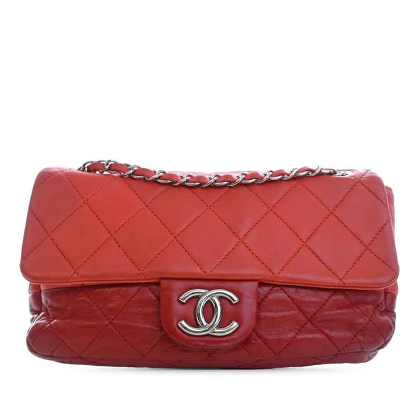 Chanel Medium Bicolor Lambskin and Calfskin CC Chain Flap Red Leather Good condition - Front View