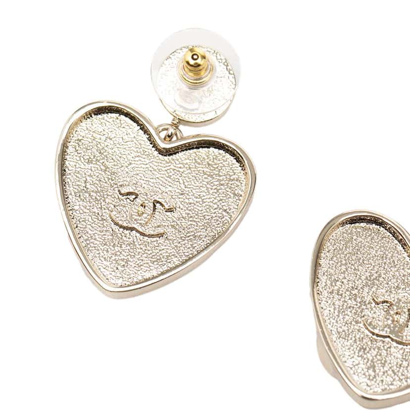 Chanel CC Gold Plated Enamel Faux Pearl Heart Drop Push Back Earrings Gold Metal Good condition - Inside View