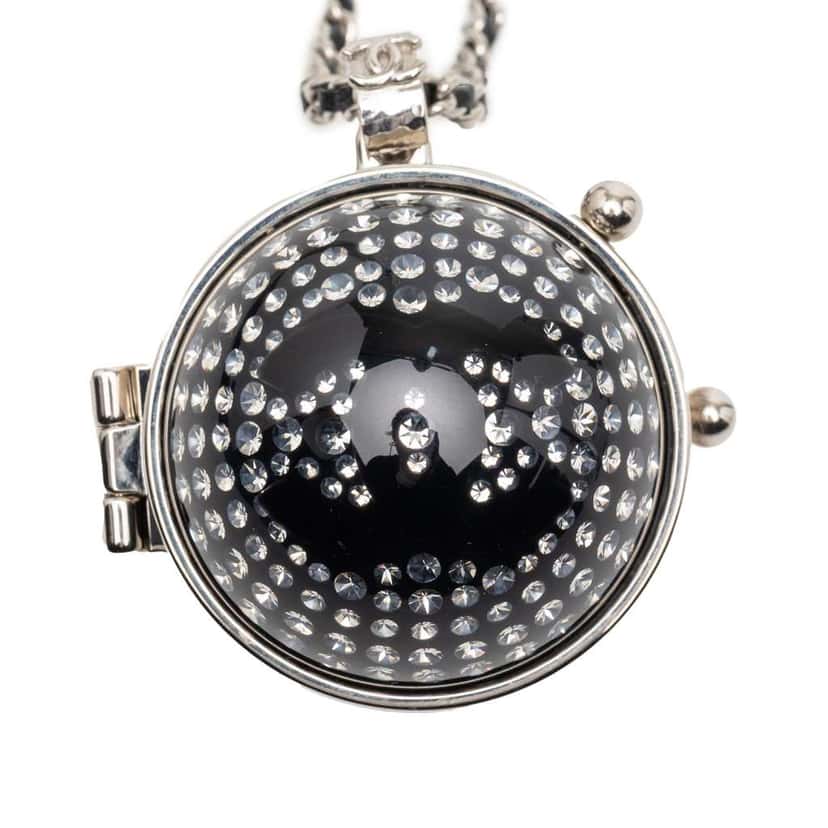 Chanel CC Silver Plated Lambskin Woven Resin Crystal Mirror Ball Pendant Necklace Silver Metal Good condition - Front View