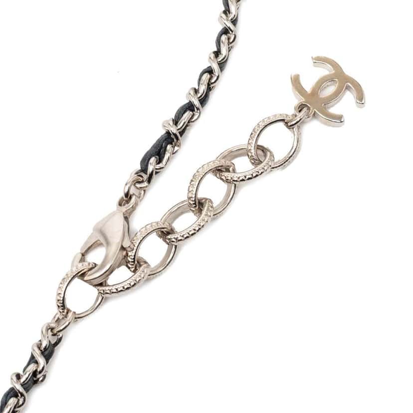 Chanel CC Silver Plated Lambskin Woven Resin Crystal Mirror Ball Pendant Necklace Silver Metal Good condition - Model View