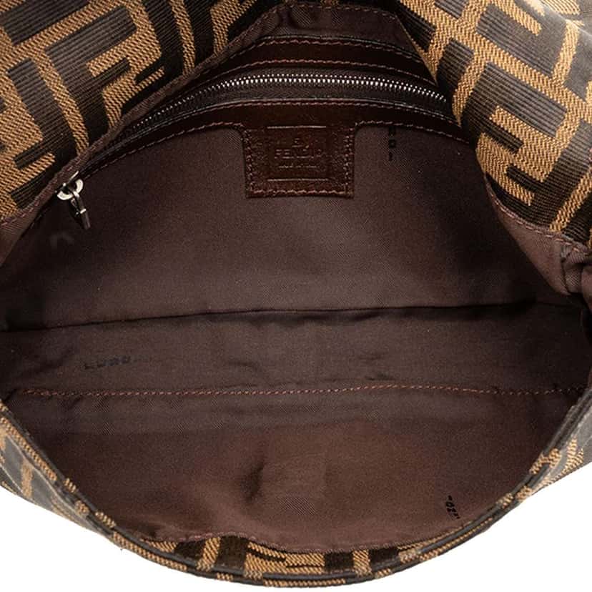 Fendi Zucca Canvas Baguette Brown Canvas Good condition - Model View