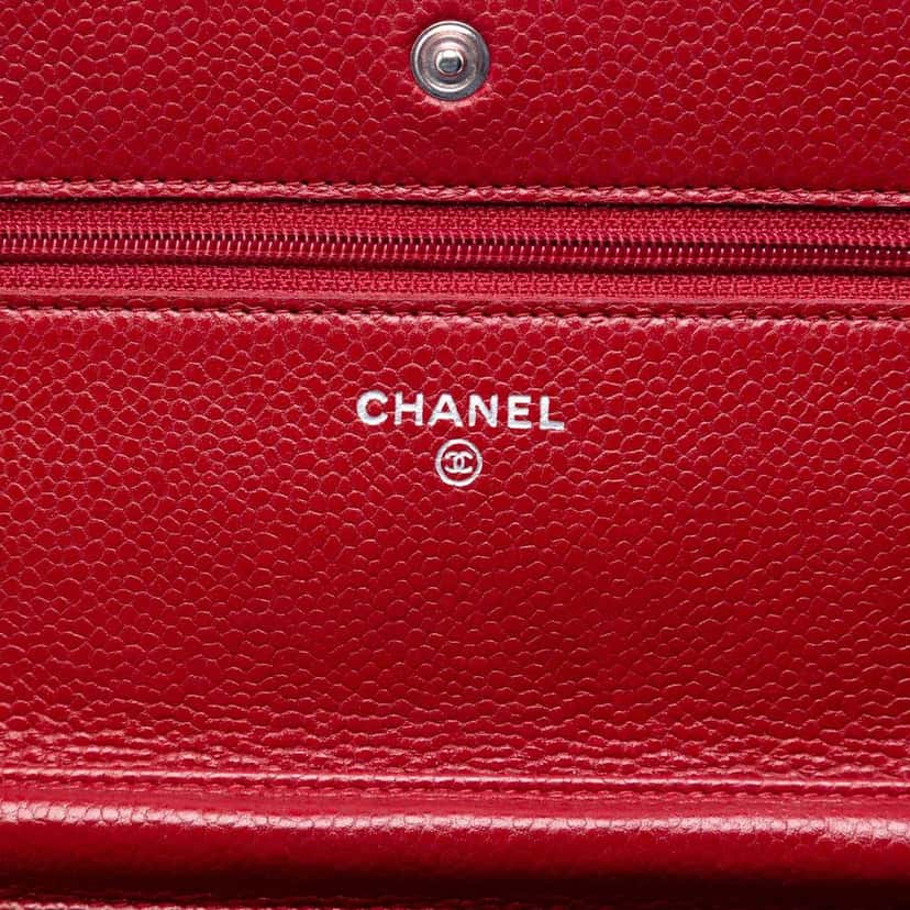 Chanel CC Quilted Caviar Wallet on Chain Red Leather Good condition - Box View