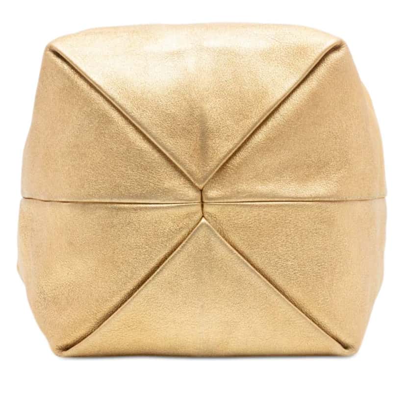 Chanel CC Metallic Lambskin Hobo Gold Leather Good condition - Inside View