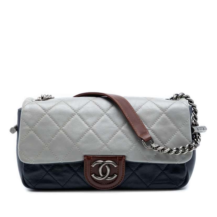 Chanel Medium Quilted Tricolor Lambskin Country Chic Flap Blue Leather Good condition - Front View