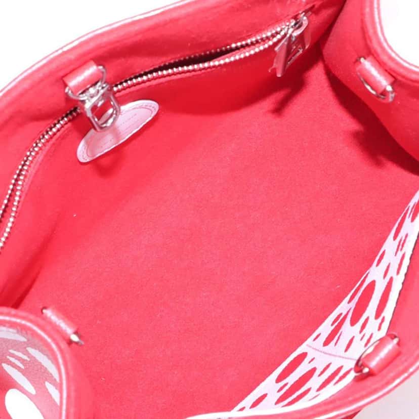 Louis Vuitton Yayoi Kusama Monogram Giant Empreinte OnTheGo PM Red Leather Good condition - Inside View