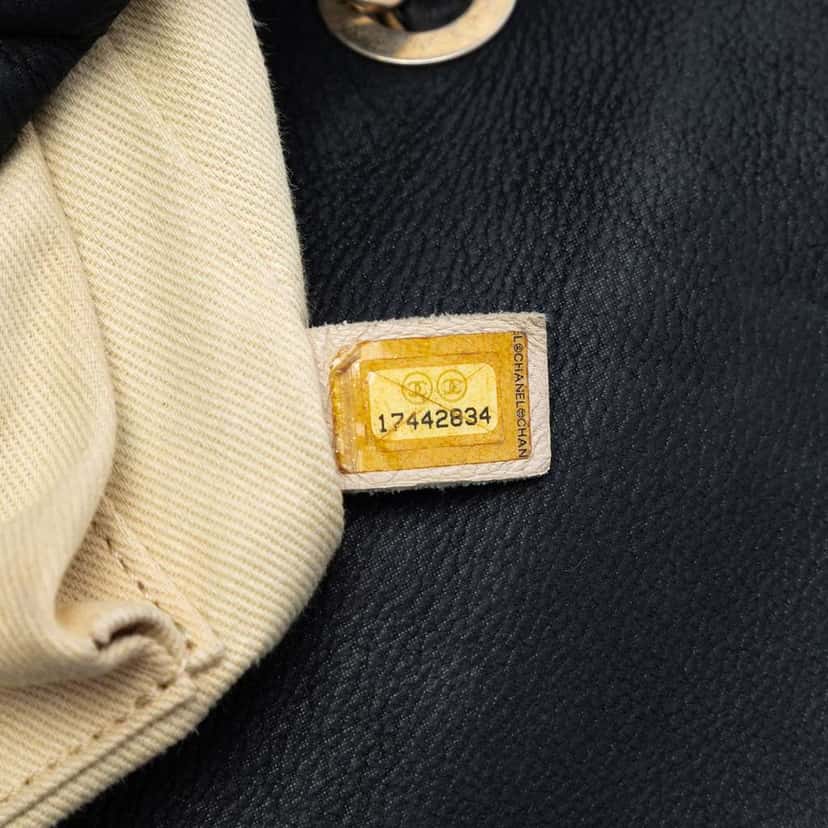 Chanel Large Aged Calfskin Chic Quilt Flap Black Leather Good condition - Box View