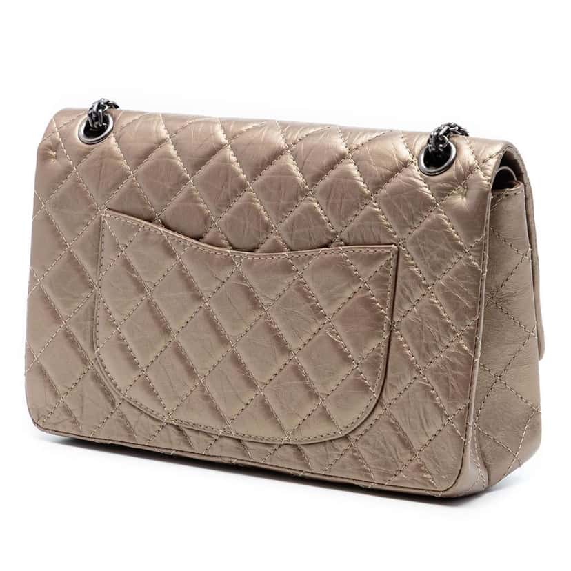 Chanel Quilted Metallic Aged Calfskin Reissue 2.55 Double Flap Bag 226 Brown Leather Good condition - Back View