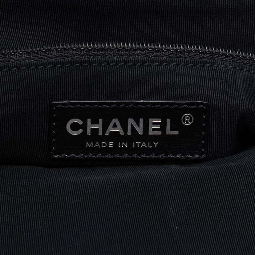 Chanel Iridescent Quilted Calfskin Chic Frame Satchel Black Leather Good condition - Box View