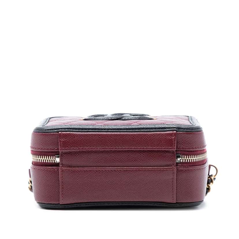 Chanel Small Bicolor Caviar CC Filigree Vanity Case Red Leather Good condition - Inside View