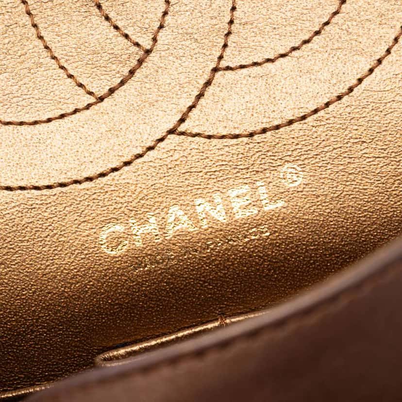 Chanel Quilted Metallic Calfskin Reissue 2.55 Double Flap 225 Brown Leather Good condition - Box View