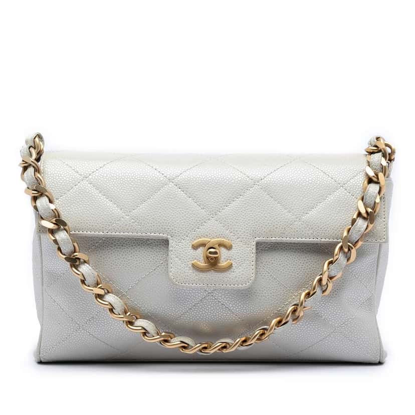 Chanel CC Diamond Quilted Caviar Shoulder Bag White Leather Good condition - Front View