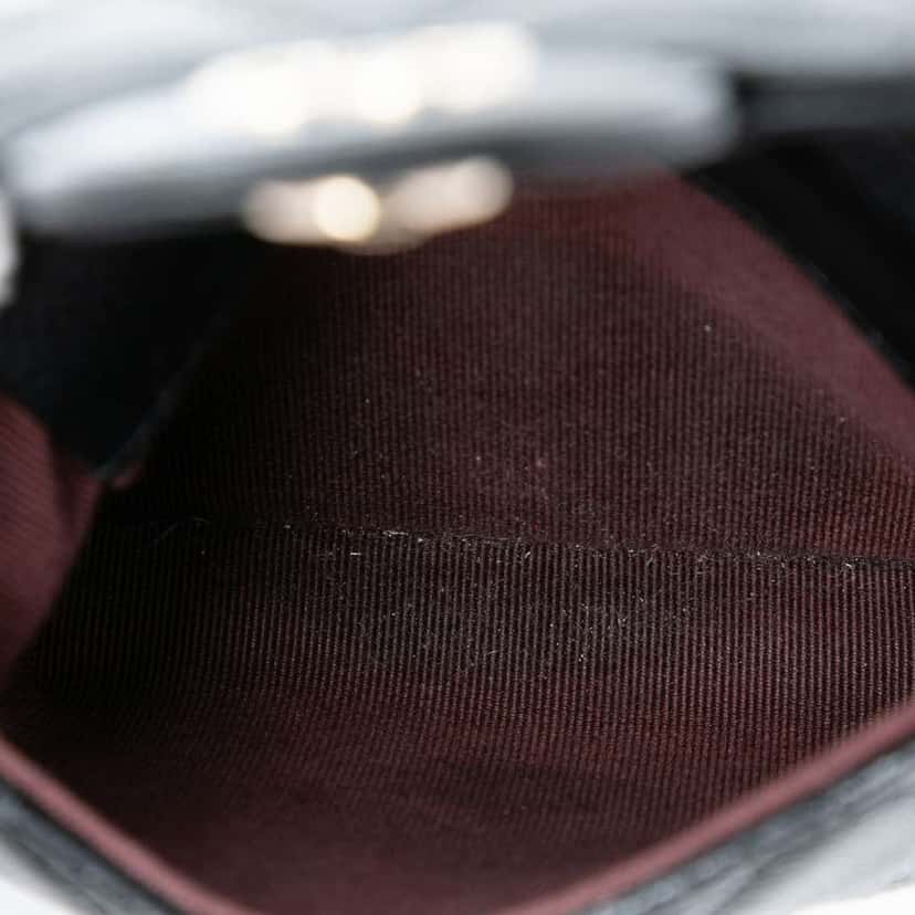 Chanel CC Quilted Caviar Flap Card Holder On Chain Black Leather Good condition - Model View