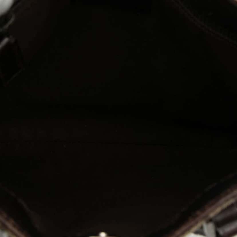 Gucci GG Supreme Handbag Beige Canvas Very good condition - Model View