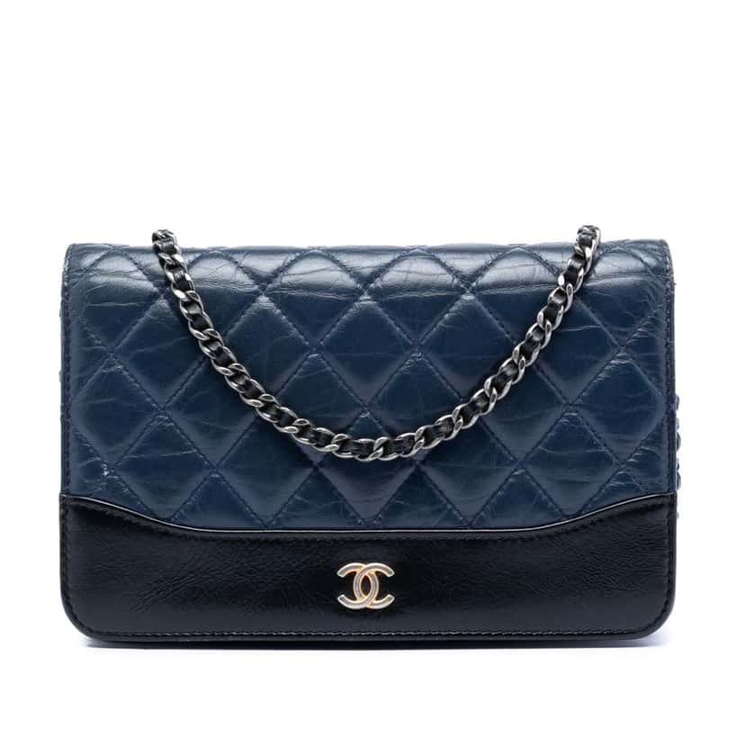 Chanel Quilted Aged Calfskin Gabrielle Wallet On Chain Blue Leather Very good condition - Front View