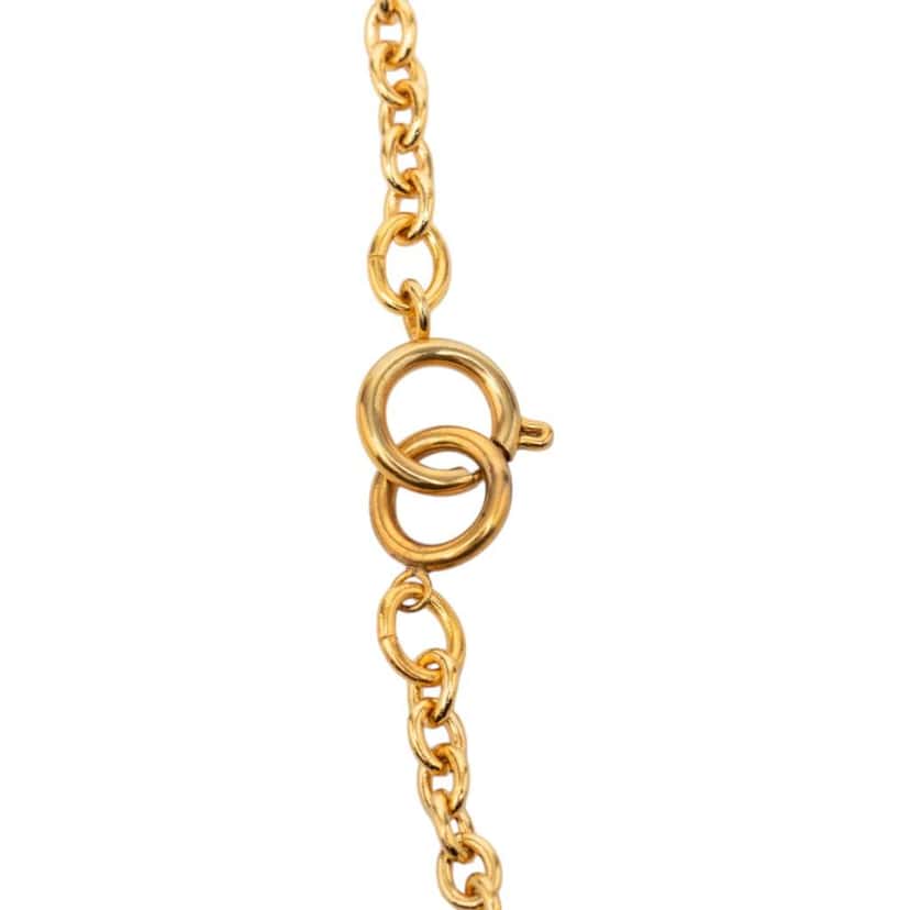 Chanel CC Gold Plated Diamond Shape Pendant Necklace Gold Metal Very good condition - Model View