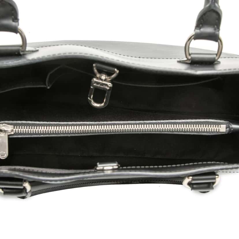 Louis Vuitton Epi Passy GM Black Leather Very good condition - Model View