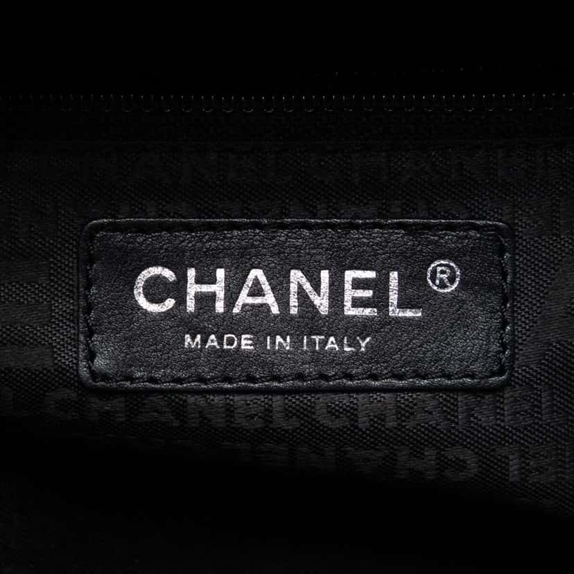 Chanel Small Distressed Lambskin Lady Braid Tote Black Leather Very good condition - Box View
