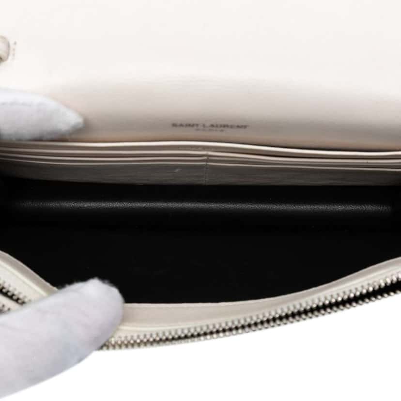 Saint Laurent Beaded Calfskin Monogram Kate Tassel Wallet on Chain White Leather Very good condition - Model View