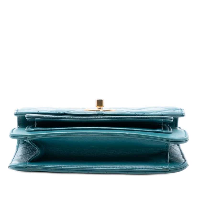 Chanel Mini Quilted Calfskin and Caviar Chain Handle Flap Blue Leather Very good condition - Inside View