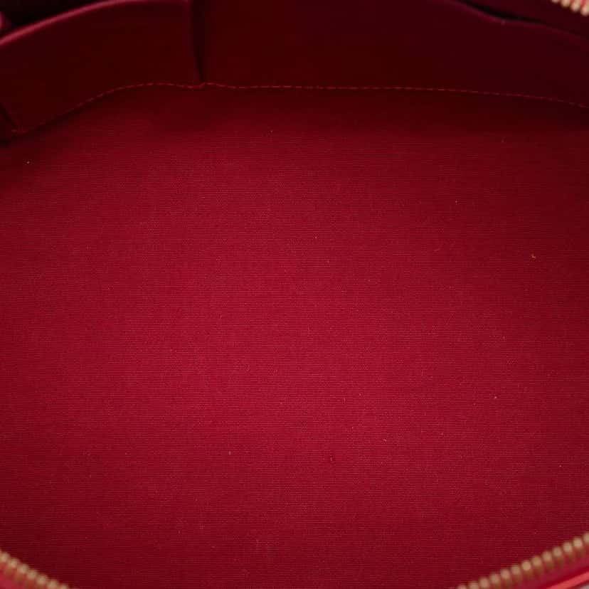 Louis Vuitton Monogram Vernis Bellevue PM Red Leather Very good condition - Model View